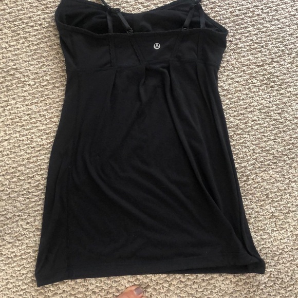 Lulu tank with built in bra & adjustable straps - Picture 2 of 3